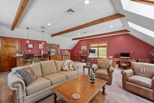 42 Canterbury Street, Andover, MA 01810