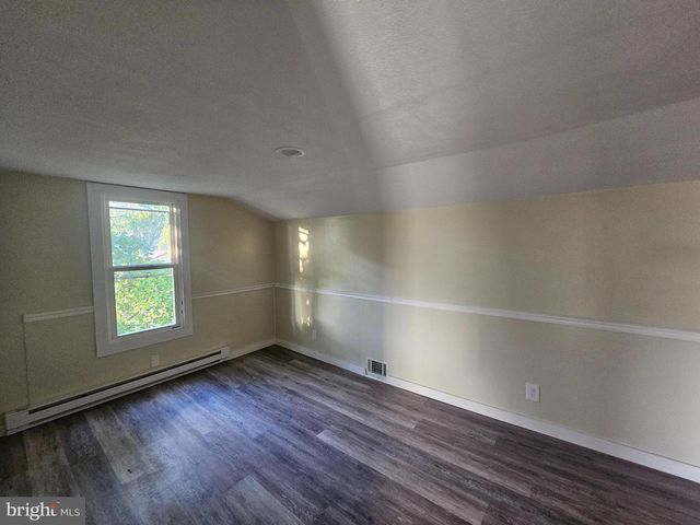 206 E CHURCH ST, Freeburg, PA 17827