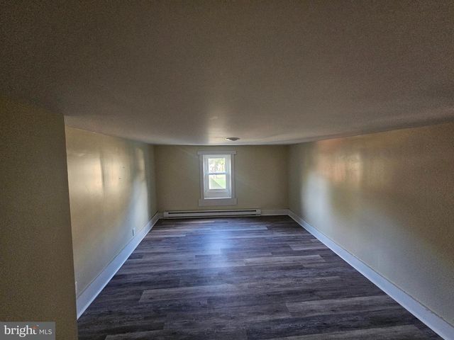 206 E CHURCH ST, Freeburg, PA 17827