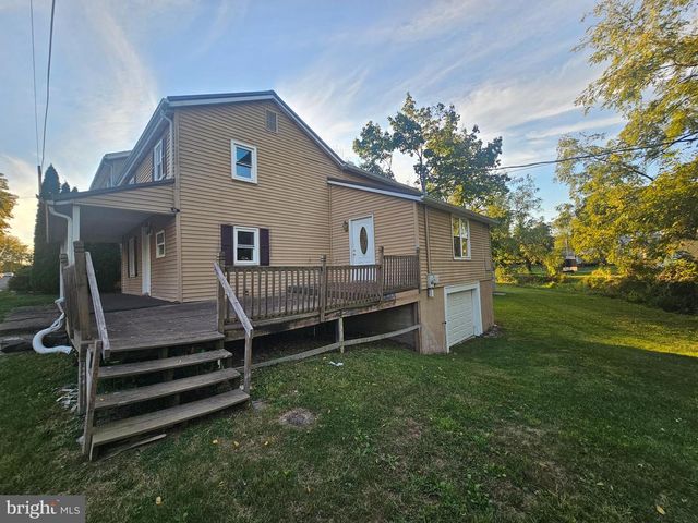 206 E CHURCH ST, Freeburg, PA 17827