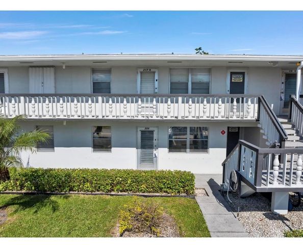 209 Northampton K K, West Palm Beach, FL 33417