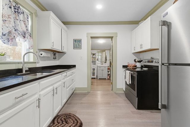 40 Pierce, Lunenburg, MA 01462