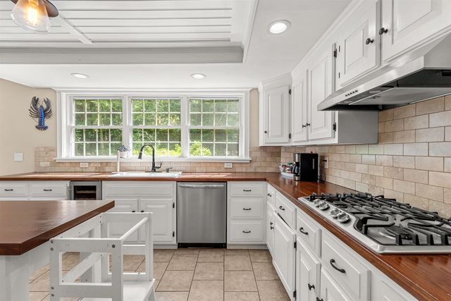 61 Sofia Way, Nottingham, NH 03290