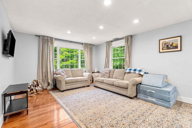 61 Sofia Way, Nottingham, NH 03290