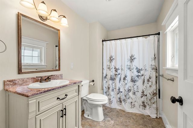 61 Sofia Way, Nottingham, NH 03290