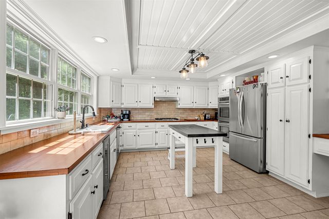 61 Sofia Way, Nottingham, NH 03290
