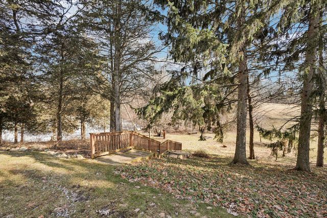 W335N5392 Wedgewood DRIVE, Nashotah, WI 53058