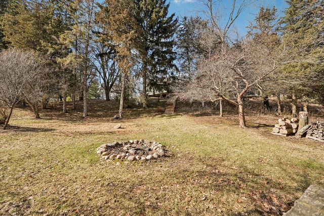 W335N5392 Wedgewood DRIVE, Nashotah, WI 53058