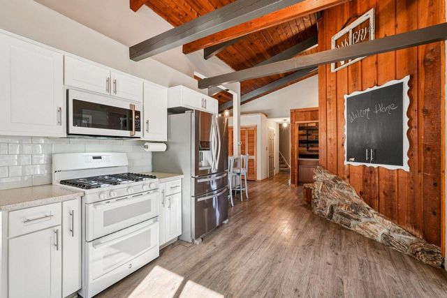 W335N5392 Wedgewood DRIVE, Nashotah, WI 53058