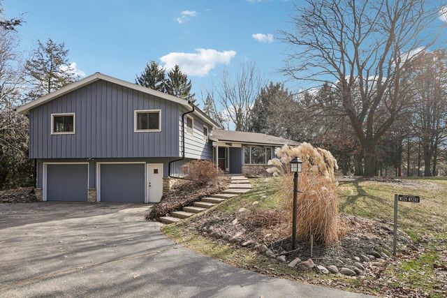 W335N5392 Wedgewood DRIVE, Nashotah, WI 53058