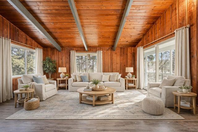 W335N5392 Wedgewood DRIVE, Nashotah, WI 53058