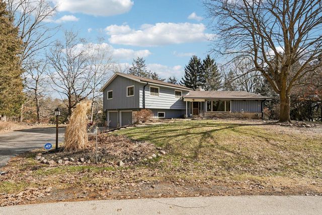 W335N5392 Wedgewood DRIVE, Nashotah, WI 53058