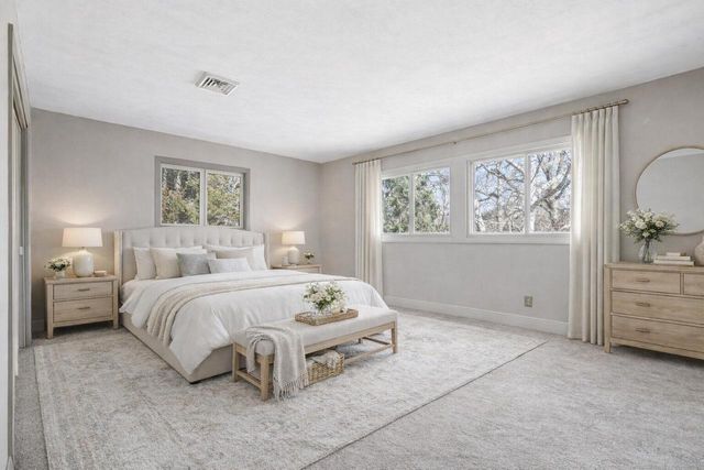 W335N5392 Wedgewood DRIVE, Nashotah, WI 53058