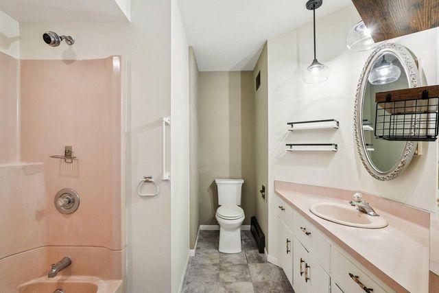 W335N5392 Wedgewood DRIVE, Nashotah, WI 53058