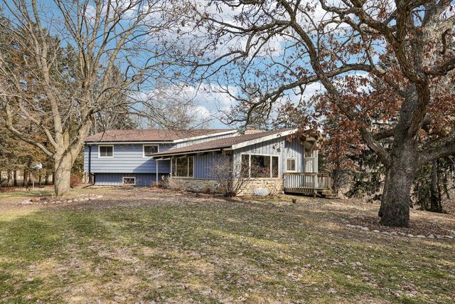 W335N5392 Wedgewood DRIVE, Nashotah, WI 53058