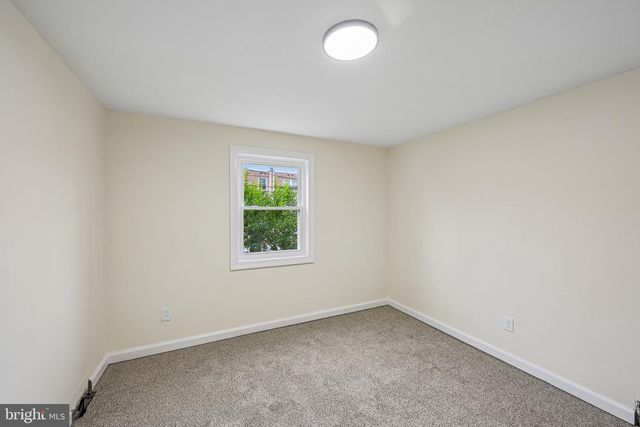 411 COVENTRY AVE, Darby, PA 19023