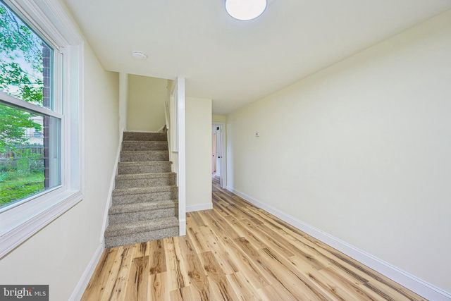 411 COVENTRY AVE, Darby, PA 19023