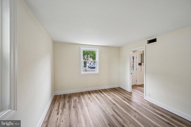 411 COVENTRY AVE, Darby, PA 19023