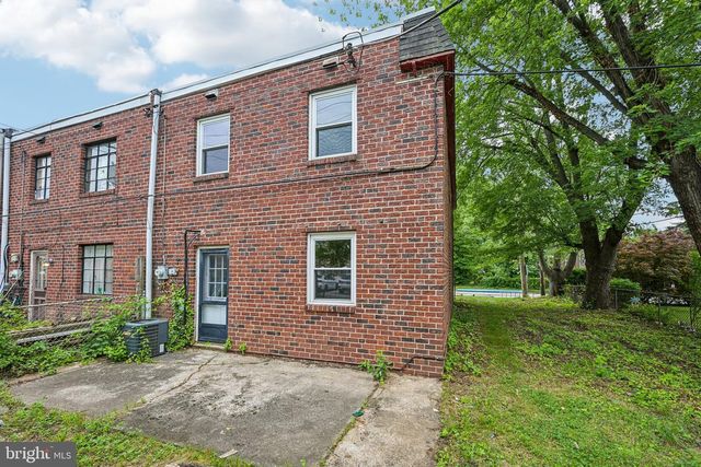 411 COVENTRY AVE, Darby, PA 19023