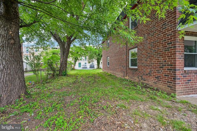 411 COVENTRY AVE, Darby, PA 19023