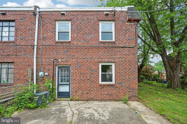 411 COVENTRY AVE, Darby, PA 19023