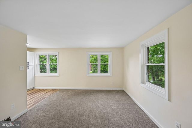 411 COVENTRY AVE, Darby, PA 19023