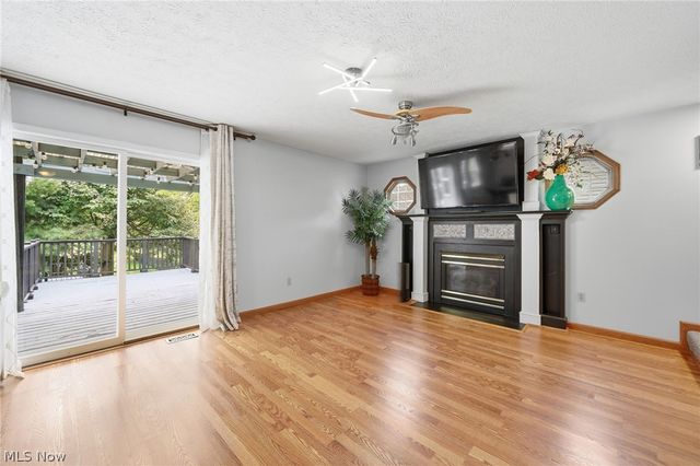 1970 Cherrywood Lane, Akron, OH 44312