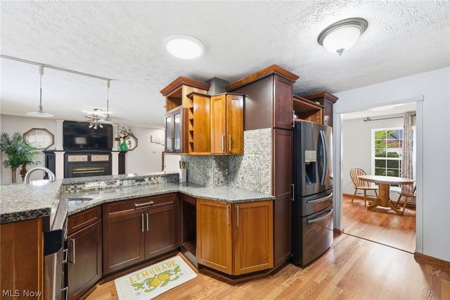 1970 Cherrywood Lane, Akron, OH 44312