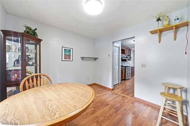 1970 Cherrywood Lane, Akron, OH 44312