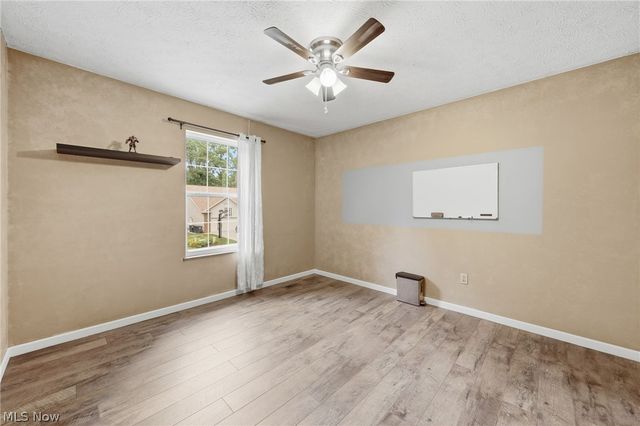1970 Cherrywood Lane, Akron, OH 44312