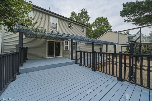 1970 Cherrywood Lane, Akron, OH 44312