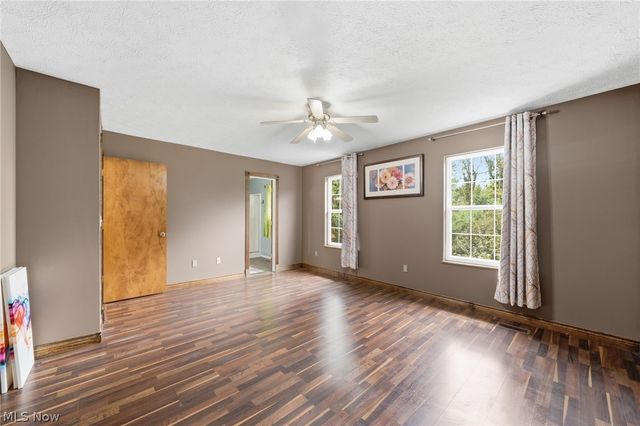 1970 Cherrywood Lane, Akron, OH 44312