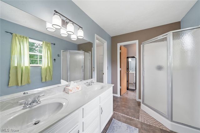 1970 Cherrywood Lane, Akron, OH 44312
