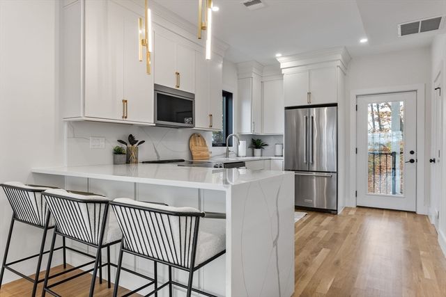 599 Sea St Unit 2, Quincy, MA 02169
