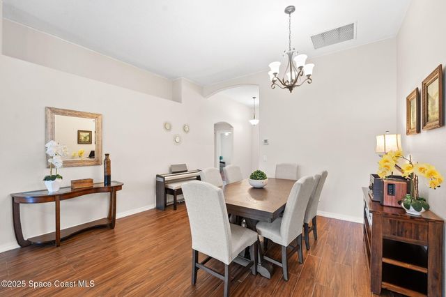 195 Sedgewood Circle, Melbourne, FL 32904