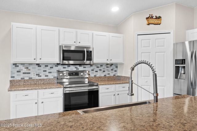 195 Sedgewood Circle, Melbourne, FL 32904