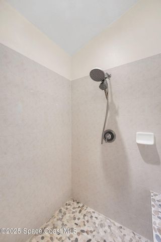 195 Sedgewood Circle, Melbourne, FL 32904