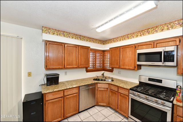 11428 LAKE TANA Drive, El Paso, TX 79936