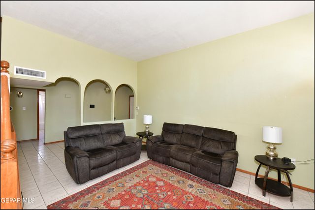11428 LAKE TANA Drive, El Paso, TX 79936