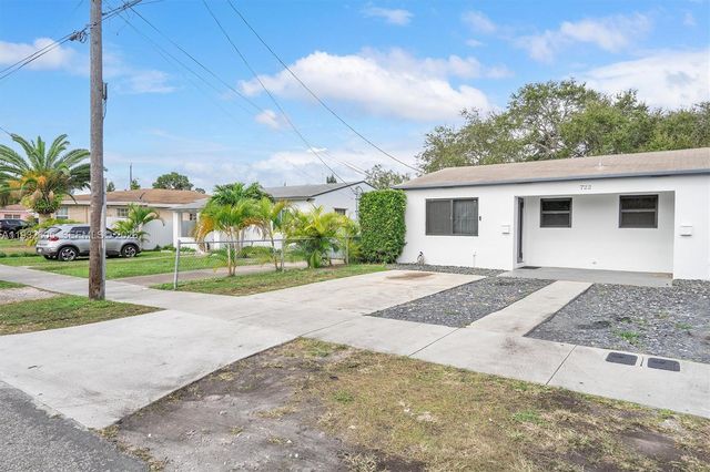 722 SW 8th St, Hallandale Beach, FL 33009