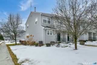 1403 Old Town Road 1403, Bridgeport, CT 06606