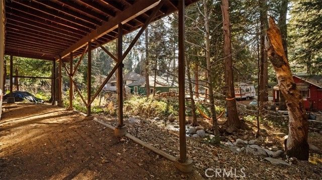 25172 Moon Drive, Crestline, CA 92325