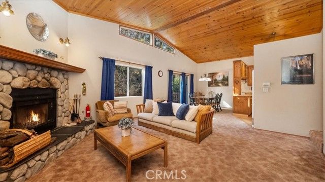 25172 Moon Drive, Crestline, CA 92325