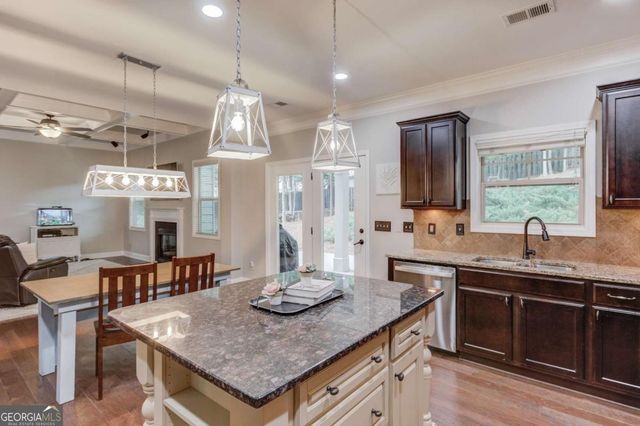 6005 Deer Walk Trail, Sugar Hill, GA 30518