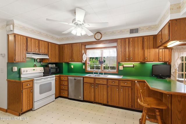 39 Golf Street, West Long Branch, NJ 07764