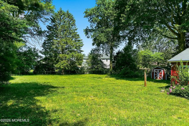39 Golf Street, West Long Branch, NJ 07764