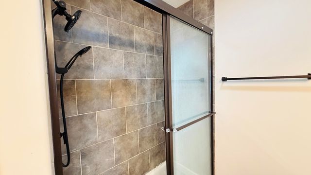 7406 ROSEDOWN DR, Columbia, MO 65203