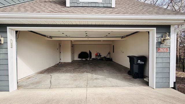 7406 ROSEDOWN DR, Columbia, MO 65203