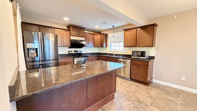 7406 ROSEDOWN DR, Columbia, MO 65203