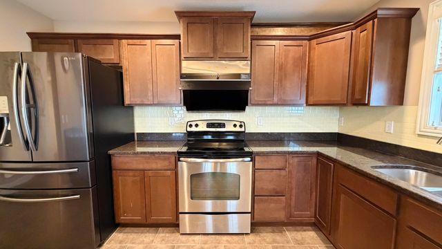 7406 ROSEDOWN DR, Columbia, MO 65203